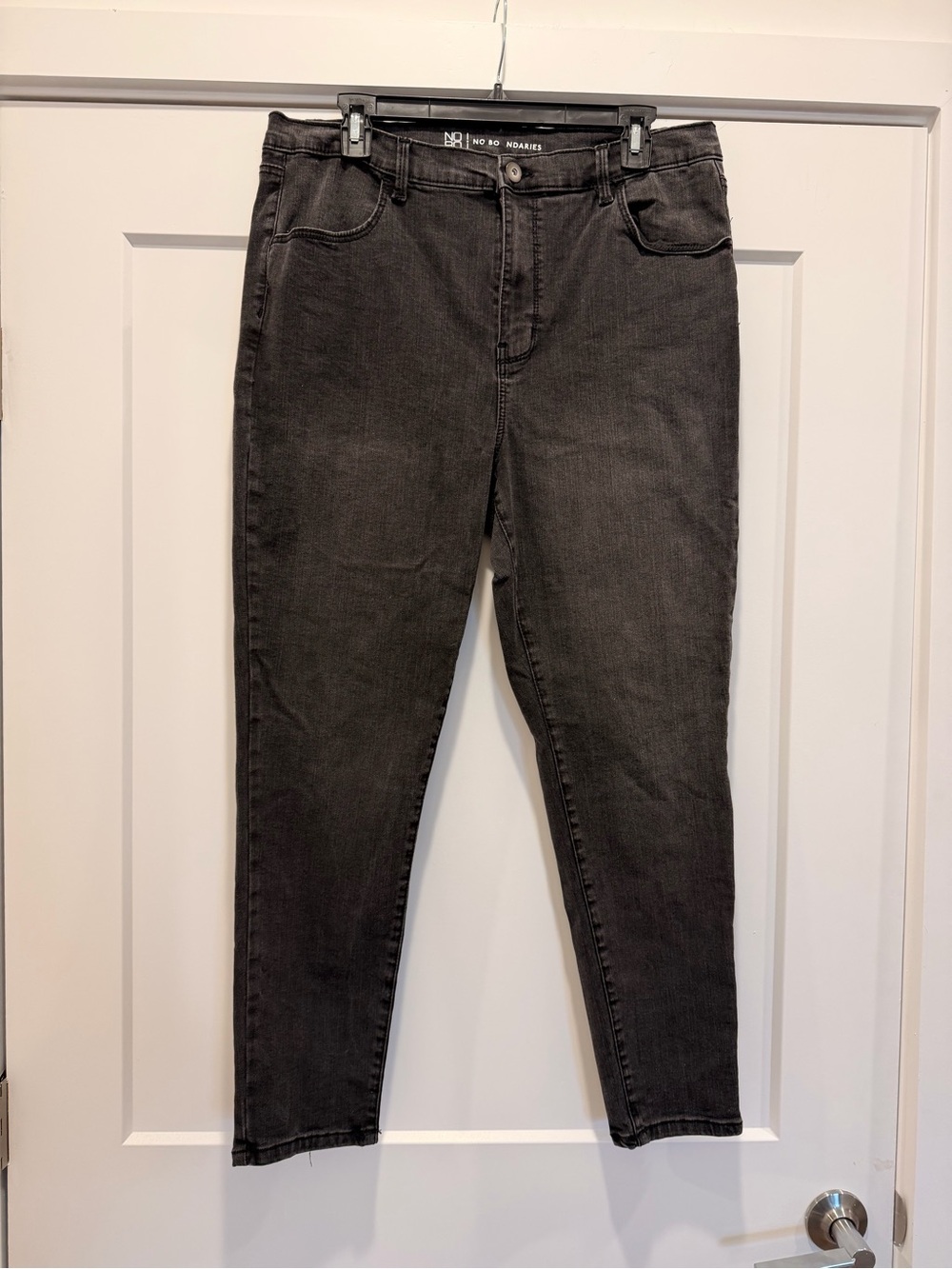 No Boundaries Black Skinny High-Rise Jeans